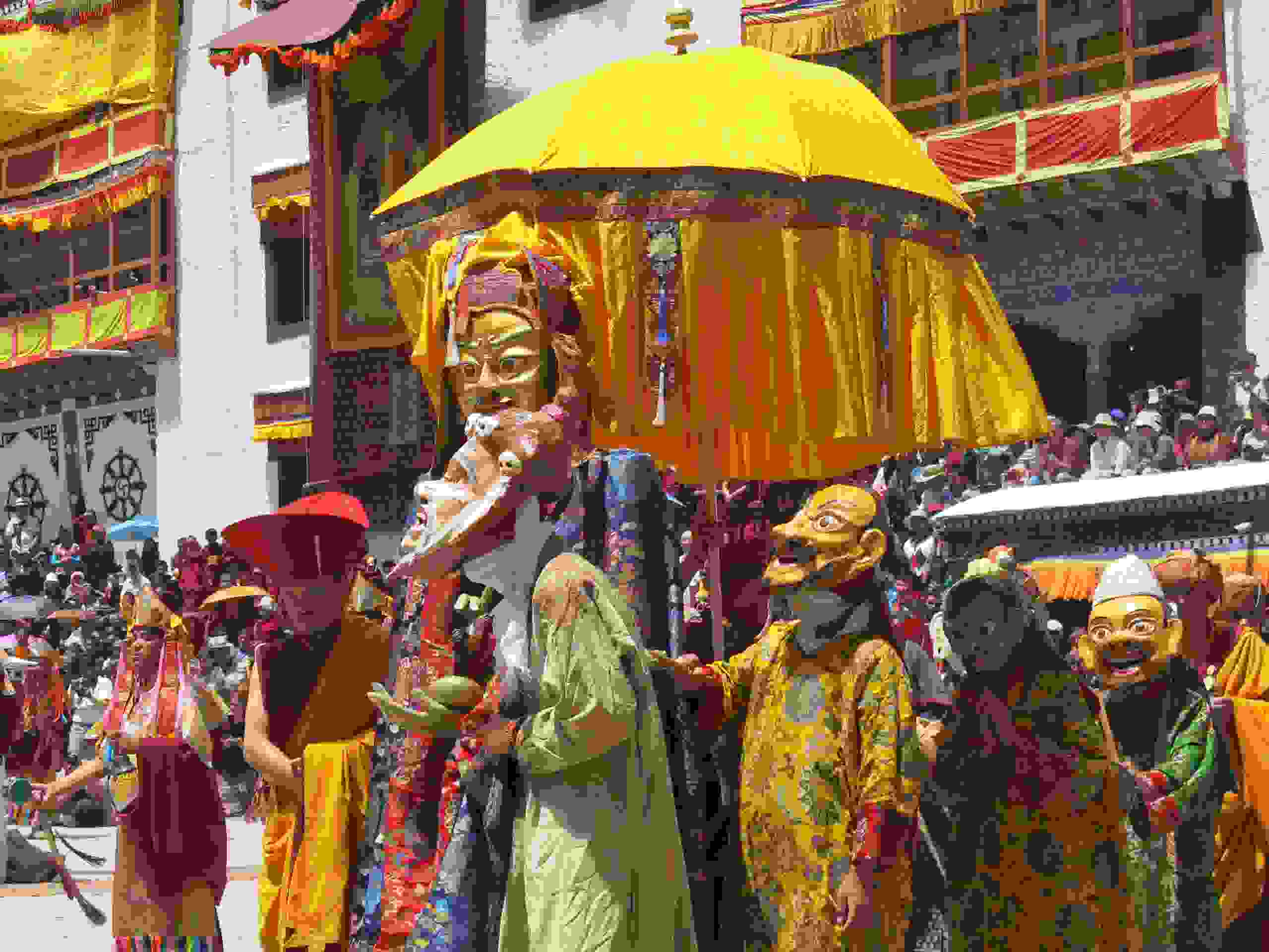 Kloster-Festival in Hemis