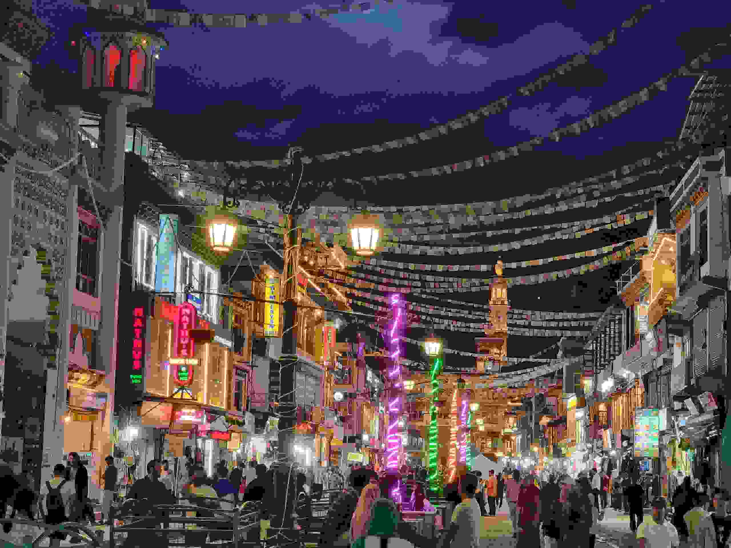 Abendstimmung im Zentrum von Leh, Ladakh