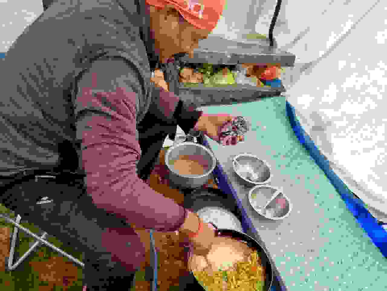unser Küchenchef im Element, Changthang-Ladakh