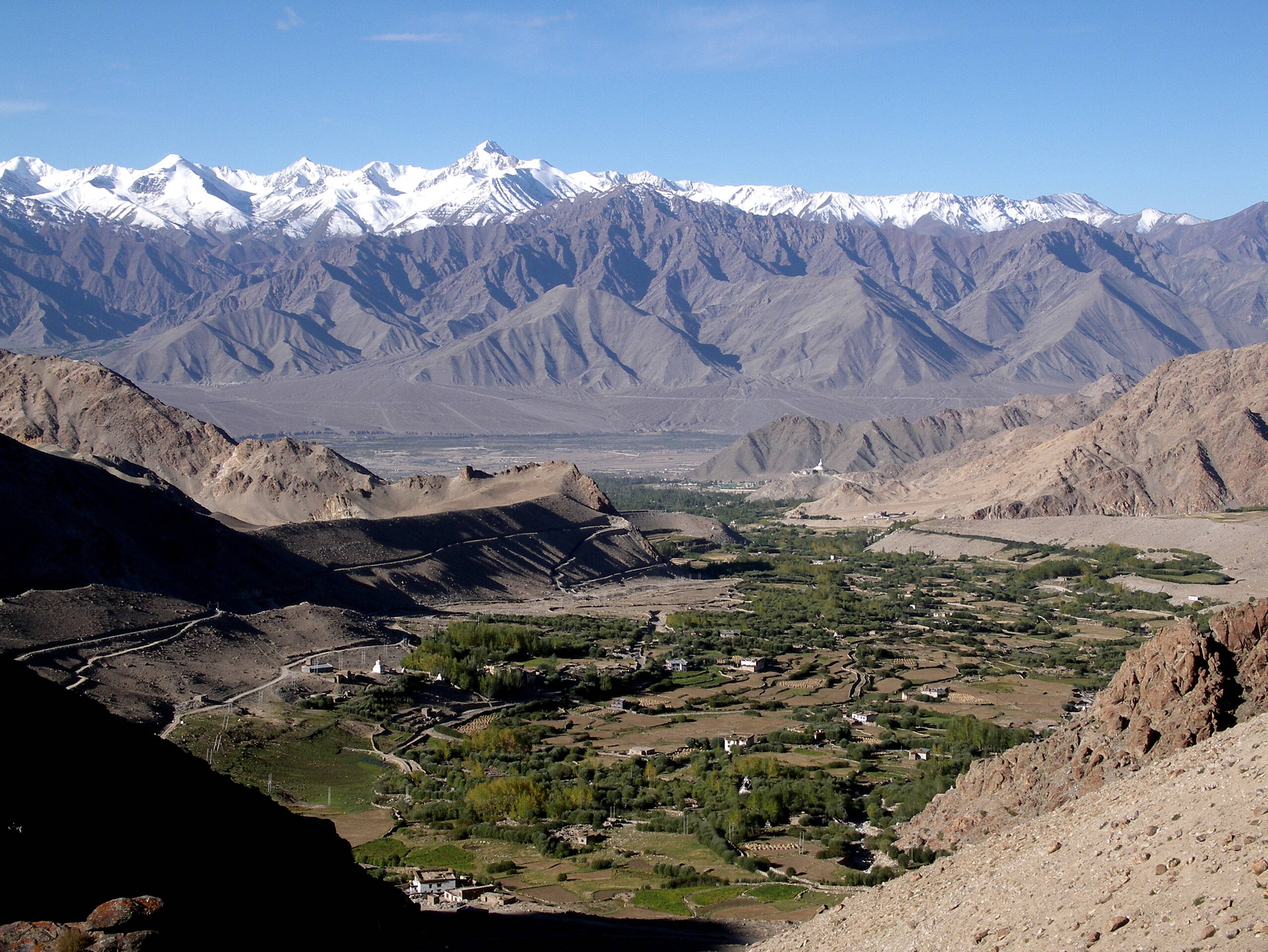 Blick vom Khardung La (5360 m) ins Industal