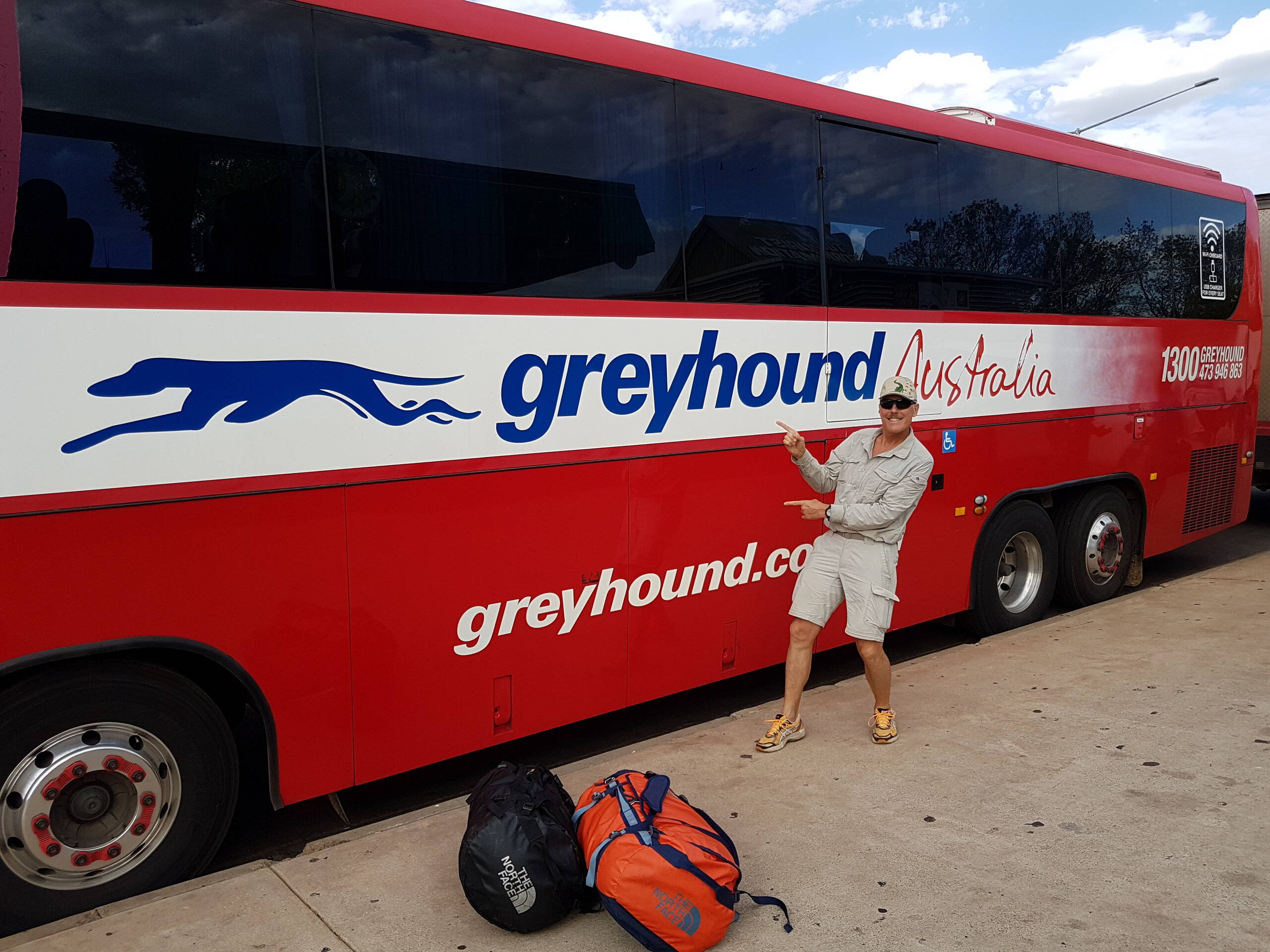 2000 km Busfahrt in 1.5 Tagen von Katherine nach Port Douglas