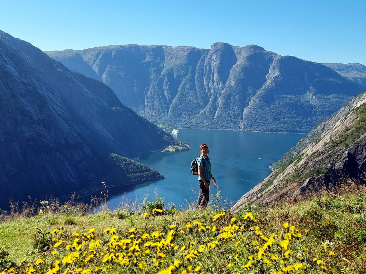 22e-20220828_122305.jpg 22e-20220828_122305