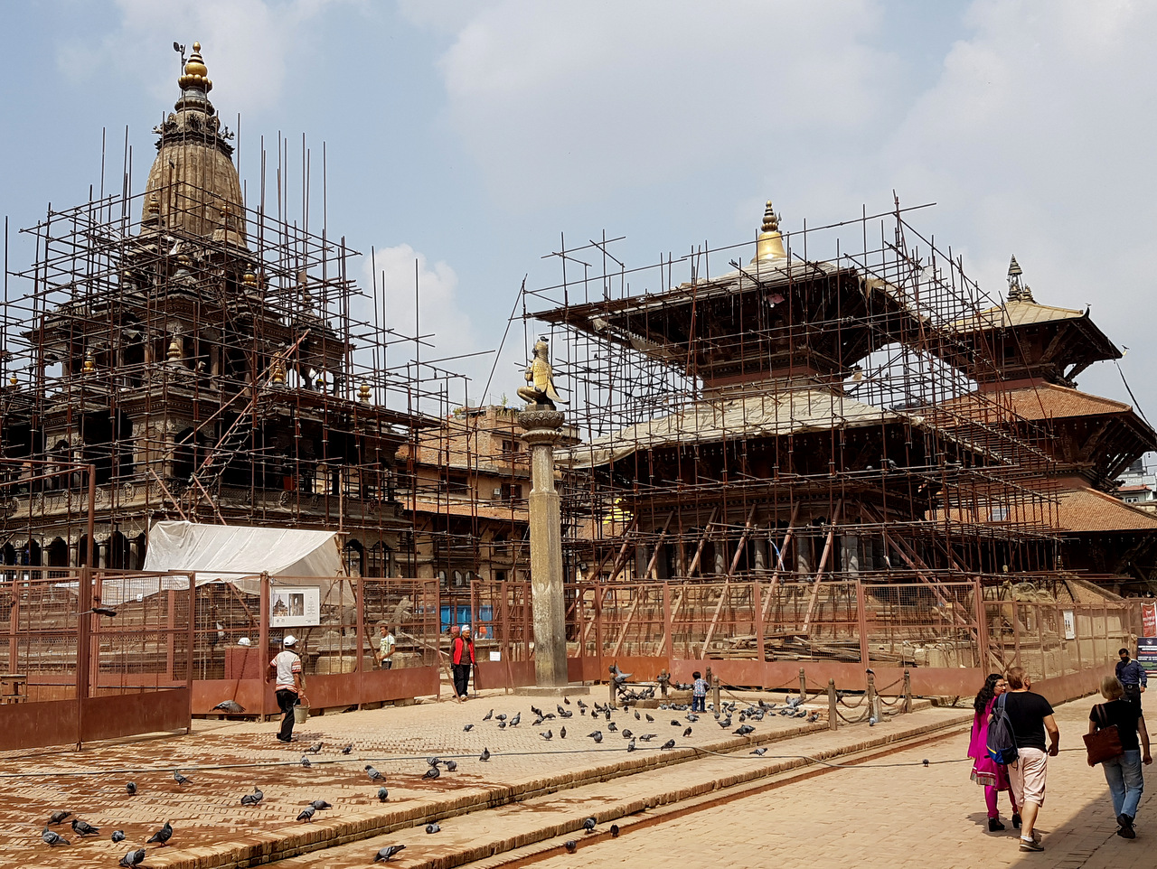 Vom Erdbeben 2015 zerstörte Tempel, Patan Vom Erdbeben 2015 zerstörte Tempel, Patan