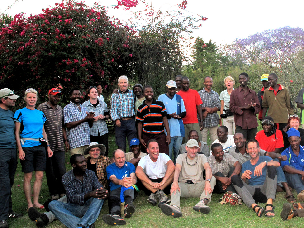 Tansania, Kili-Feier mit der Begleitmannschaft