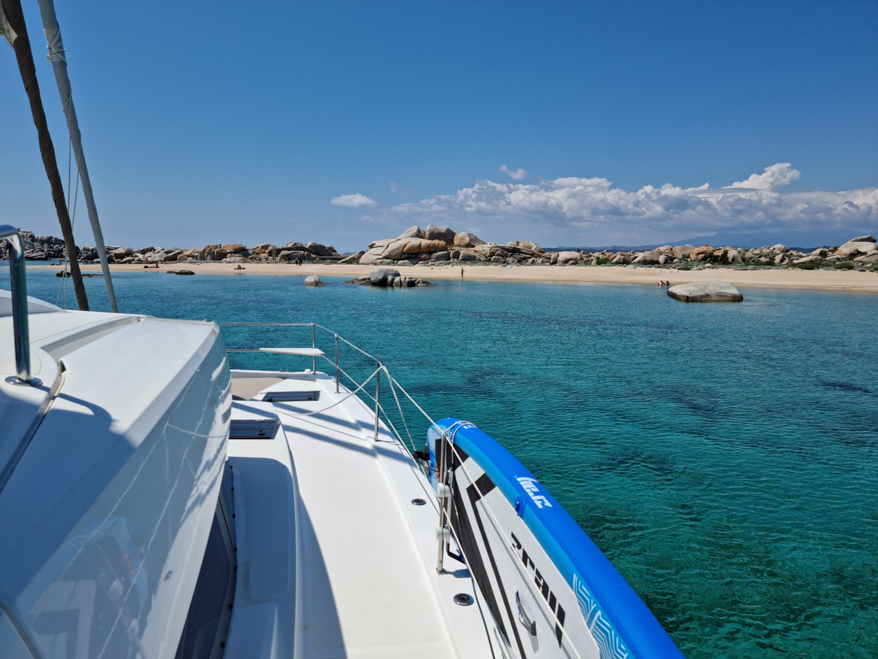 auf dem Segelkatamaran, Îles Lavezzi